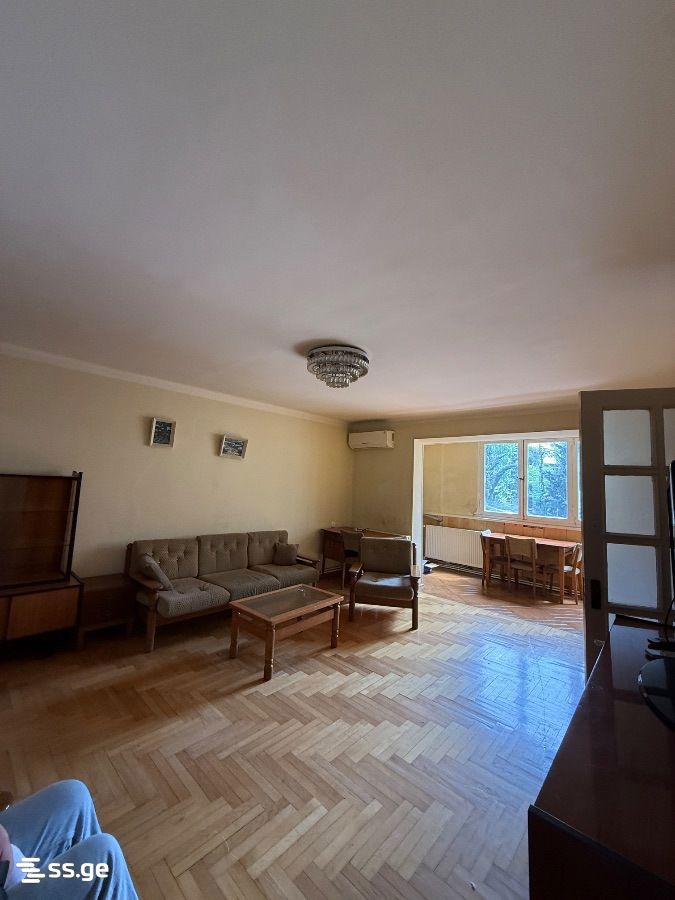 khvichia st. - 3 rooms