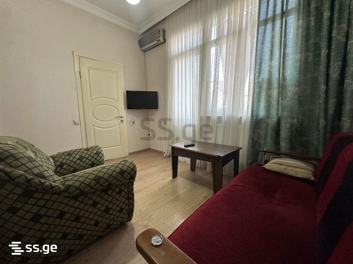 38 - 3 rooms