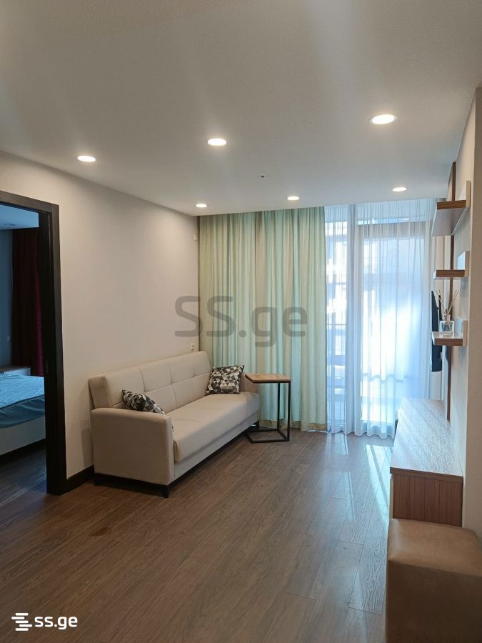 6 - 2 rooms