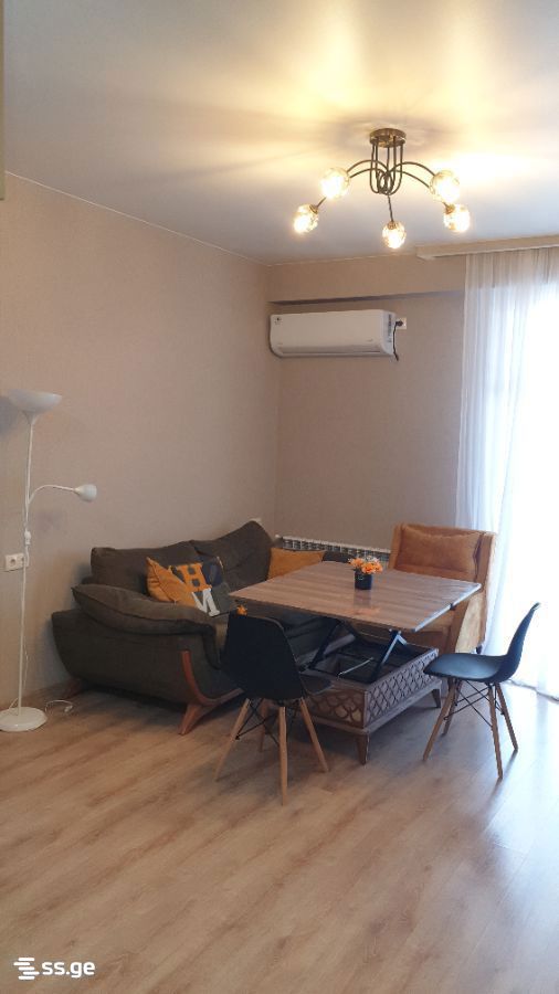 navtlugi st. - 3 rooms
