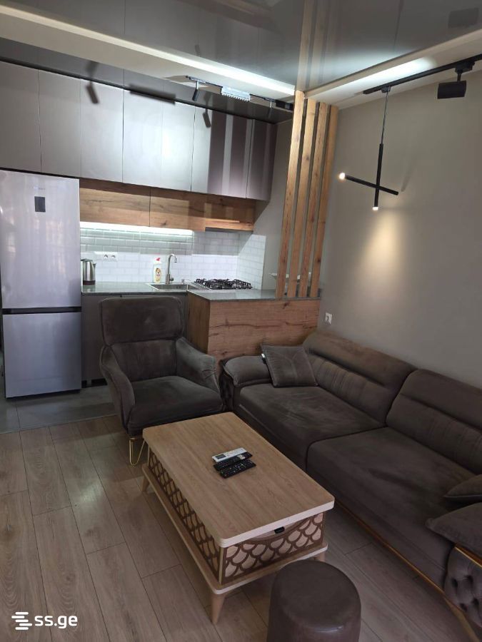 Airport road 8 - 3 rooms