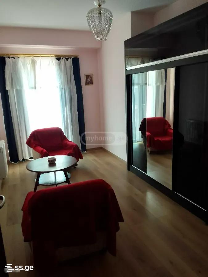 nucubidze st. 82 - 3 rooms