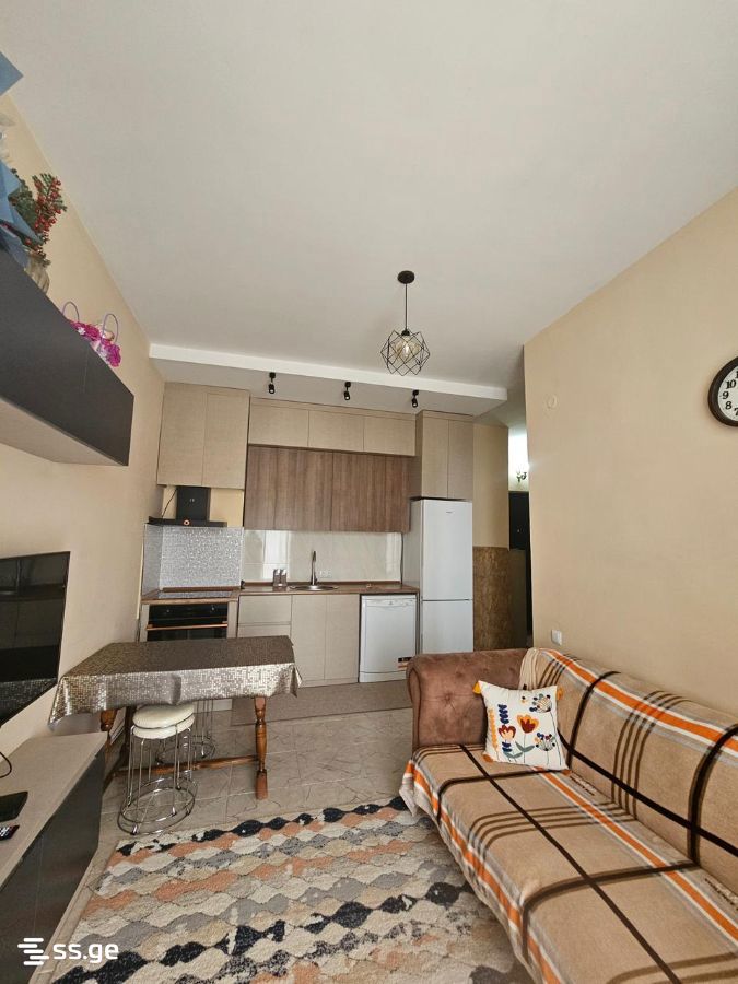 Ioseliani st. 13 - 3 rooms