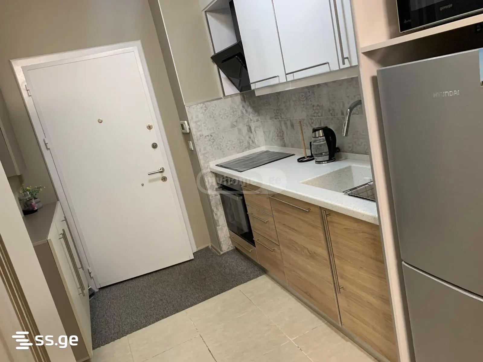 Bob walsh st. - 2 rooms