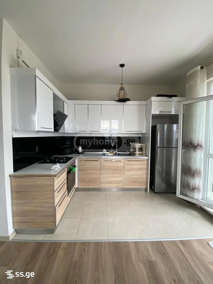 Bob walsh st. - 3 rooms