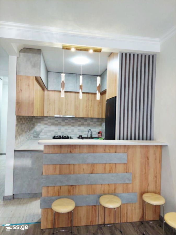 10 - 4 rooms