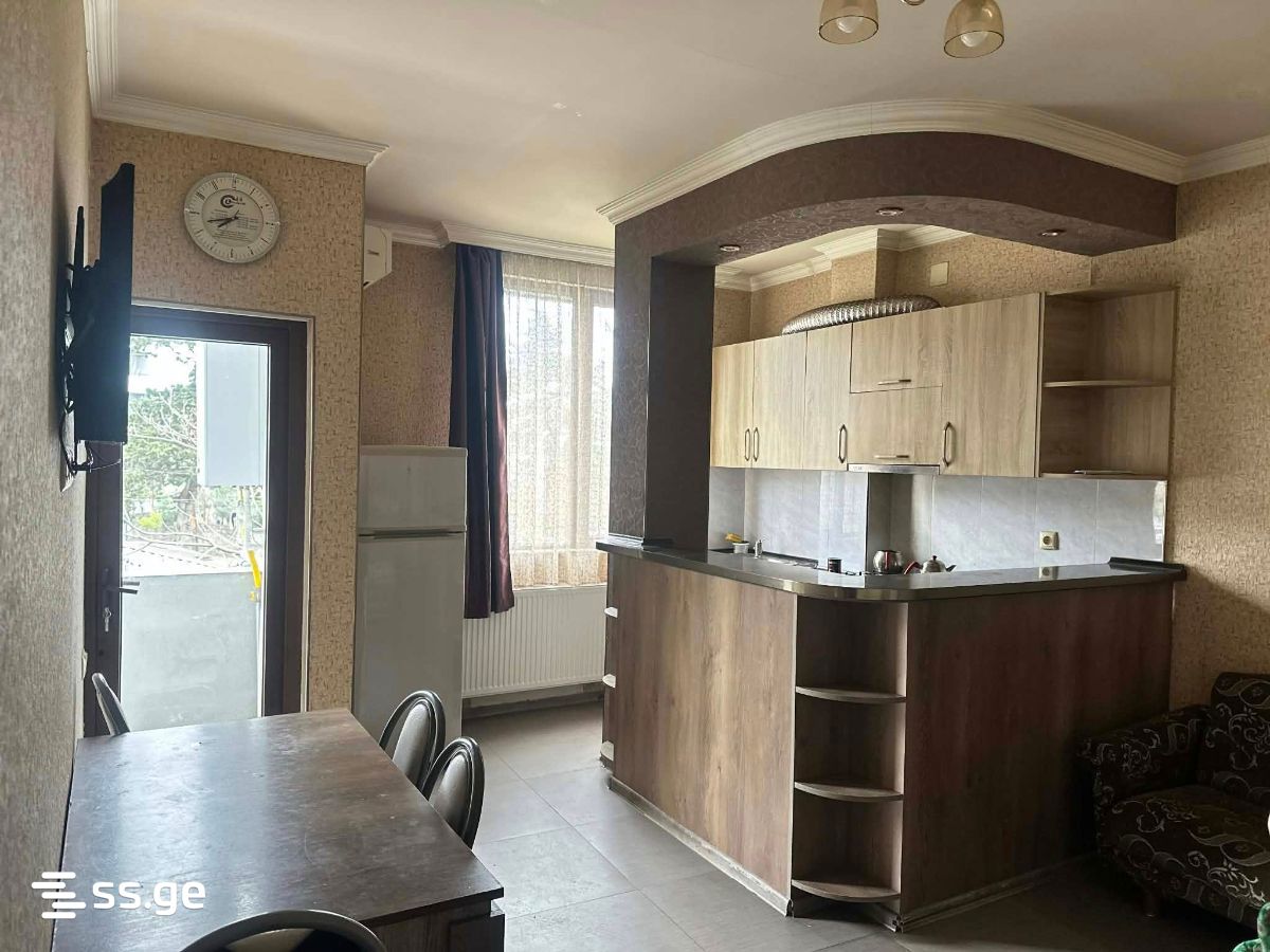 Bagrationi str. 77 - 3 rooms