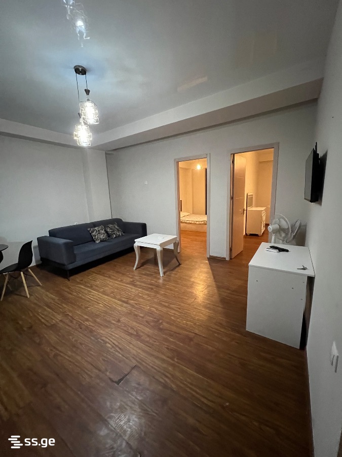 Beri Gabriel Salosi Ave. - 3 rooms