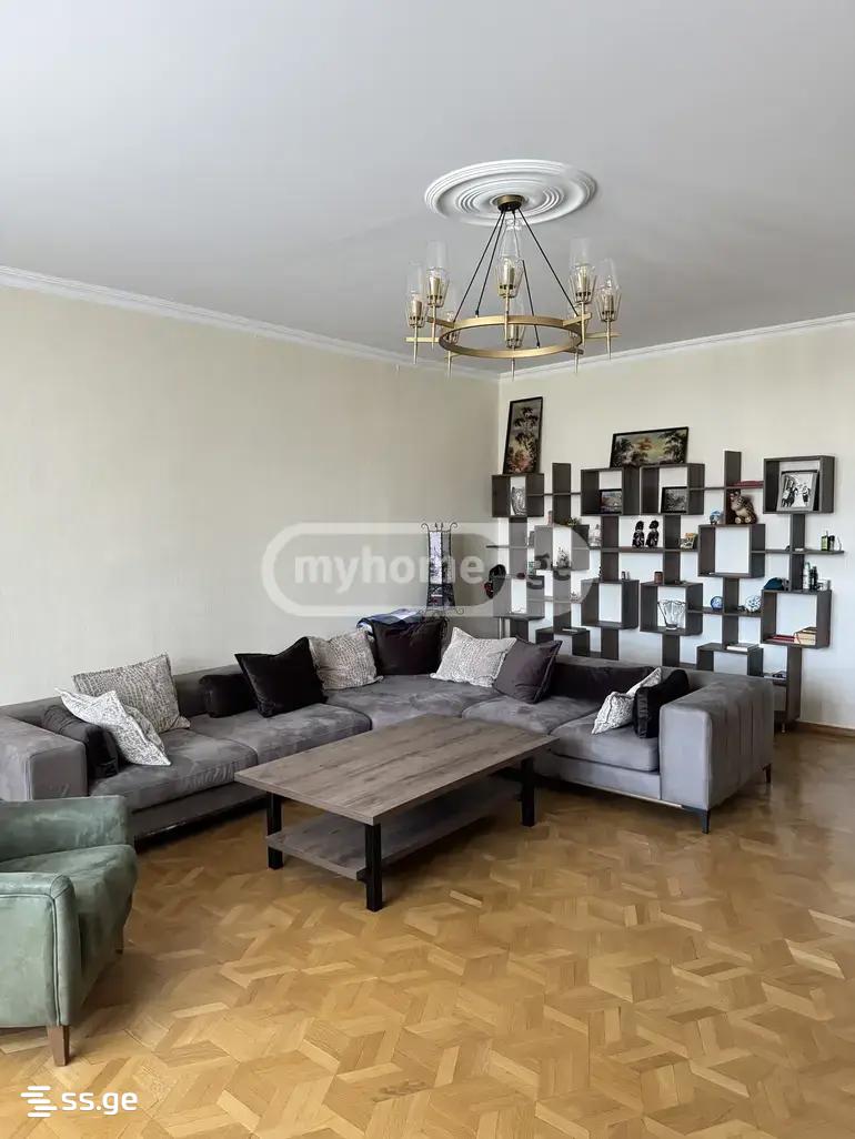 panaskerteli st. 20 - 5 rooms