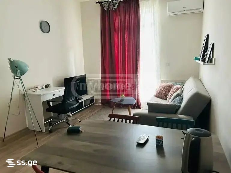 Bob walsh st. - 2 rooms