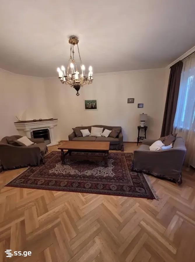 a.razmadze st. - 4 rooms