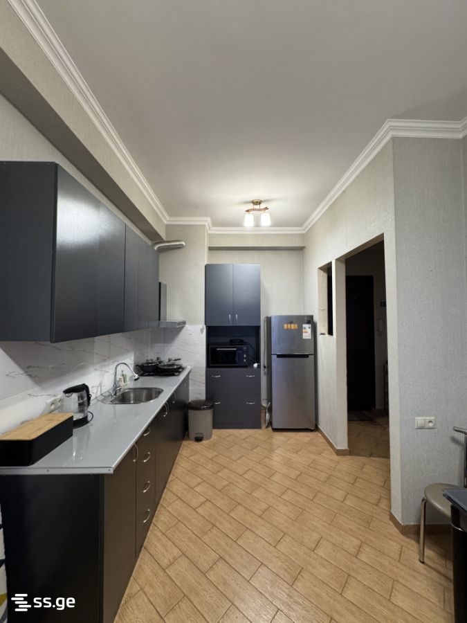 Kosmonavtebi coast 49 - 2 rooms
