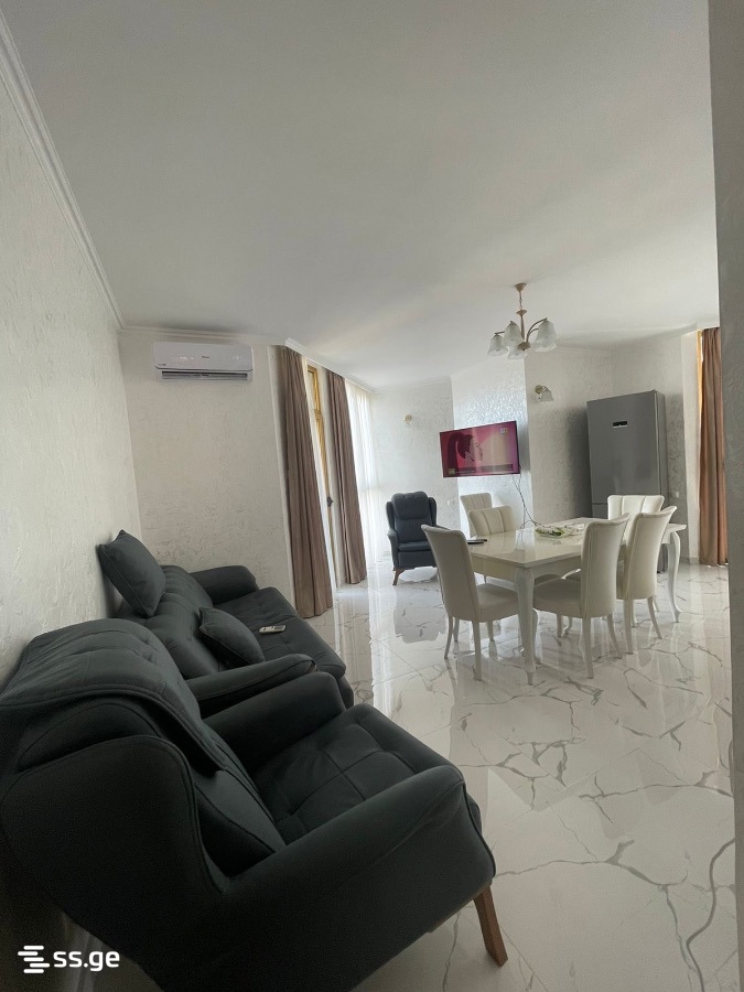 4 - 3 rooms