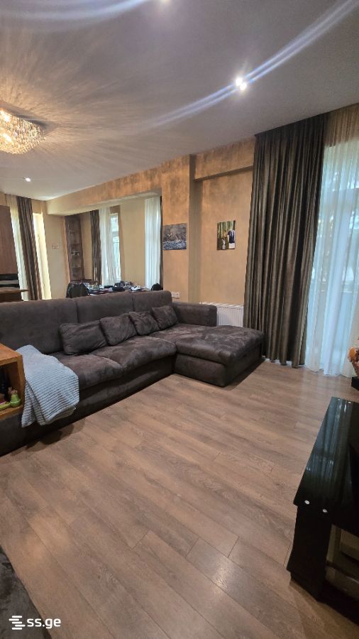 Iasamani st. 6 - 4 rooms