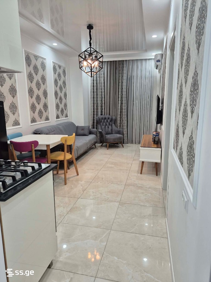 84 - 3 rooms