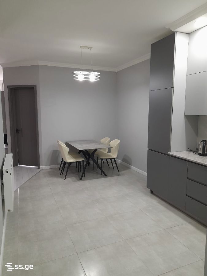 94 - 3 rooms