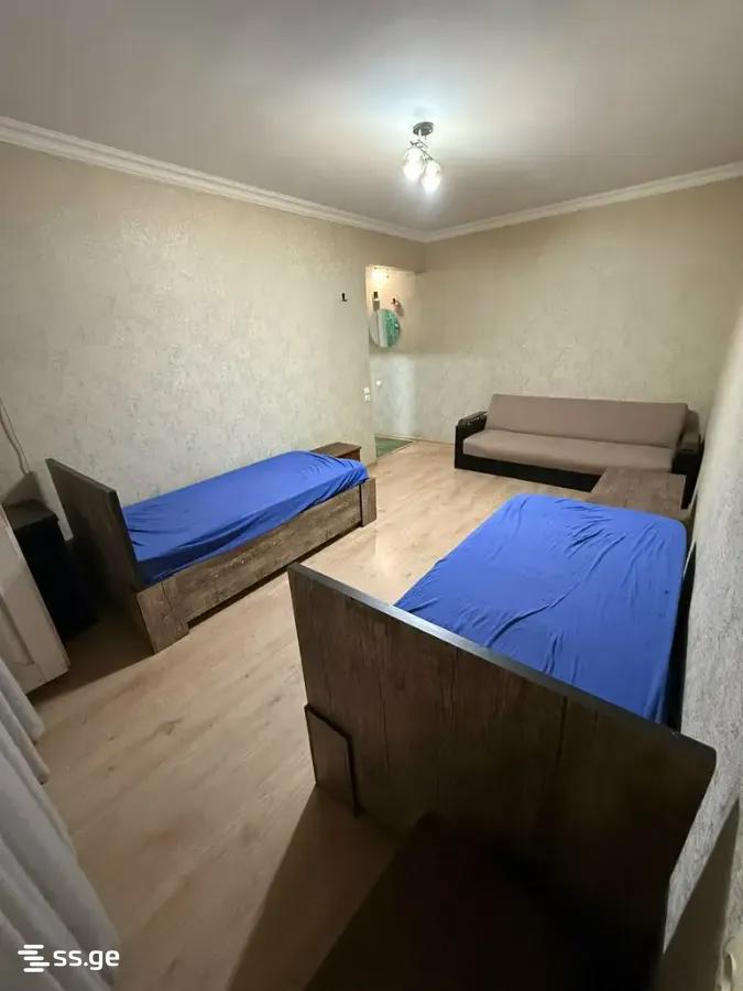 bakhtrioni st. 35 - 1 rooms