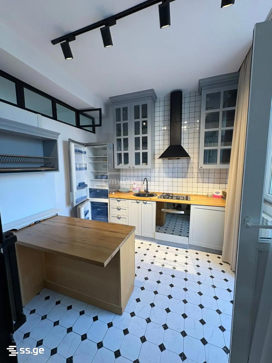 giorgi brtskinvale st. - 3 rooms