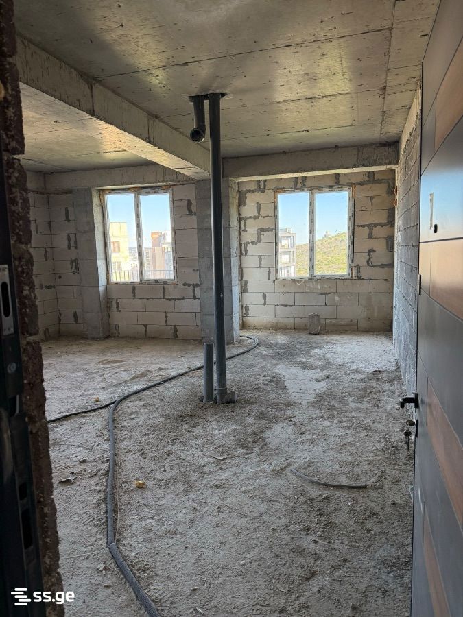 Arzakan Emukhvari st. - 2 rooms