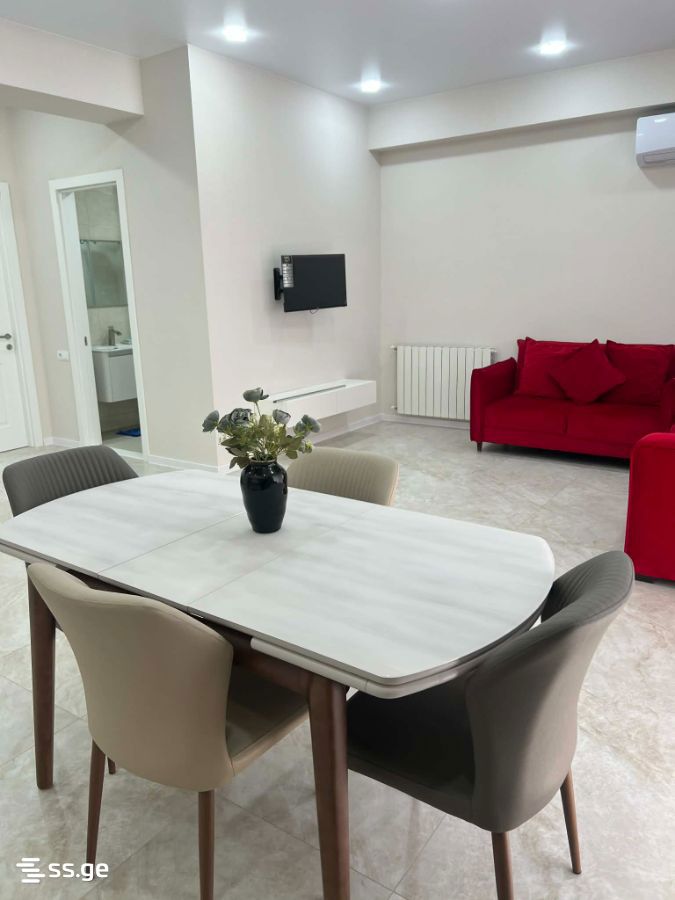 beliashvili st. 68c - 3 rooms