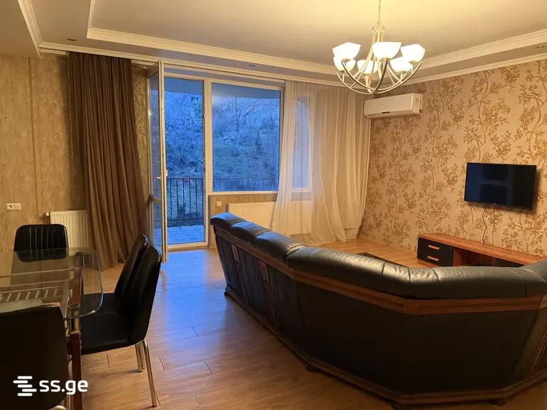 n. zhvania st. 8 - 3 rooms