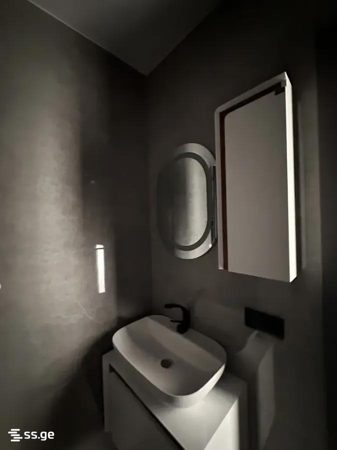 bagrat III st. 2 - 2 rooms