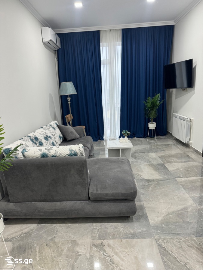 10 - 5 rooms