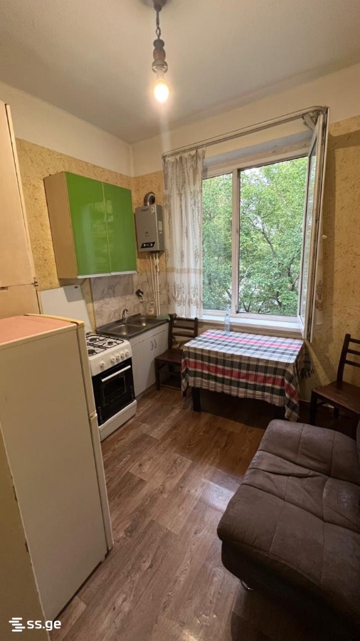 a.wereTlis avenue - 1 rooms