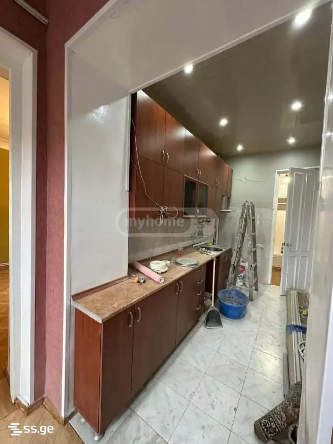 Ts. Dadiani st. (nadzaladevi) 0 - 4 rooms