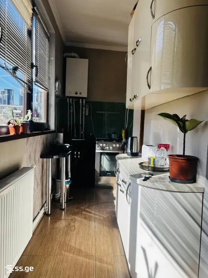 Beri Gabriel Salosi Ave. - 1 rooms