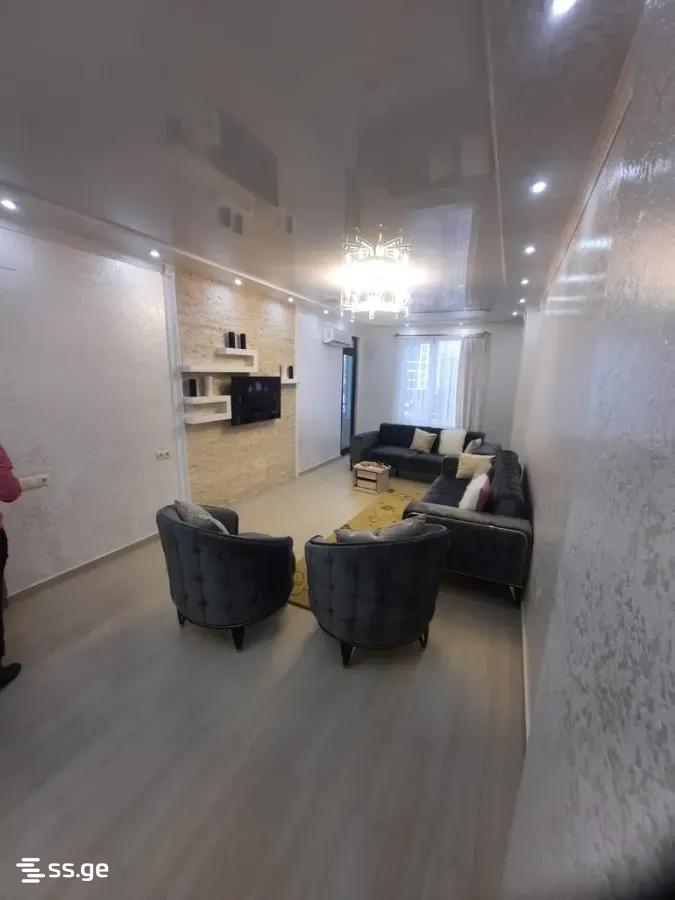 bakhtrioni st. 17 - 3 rooms