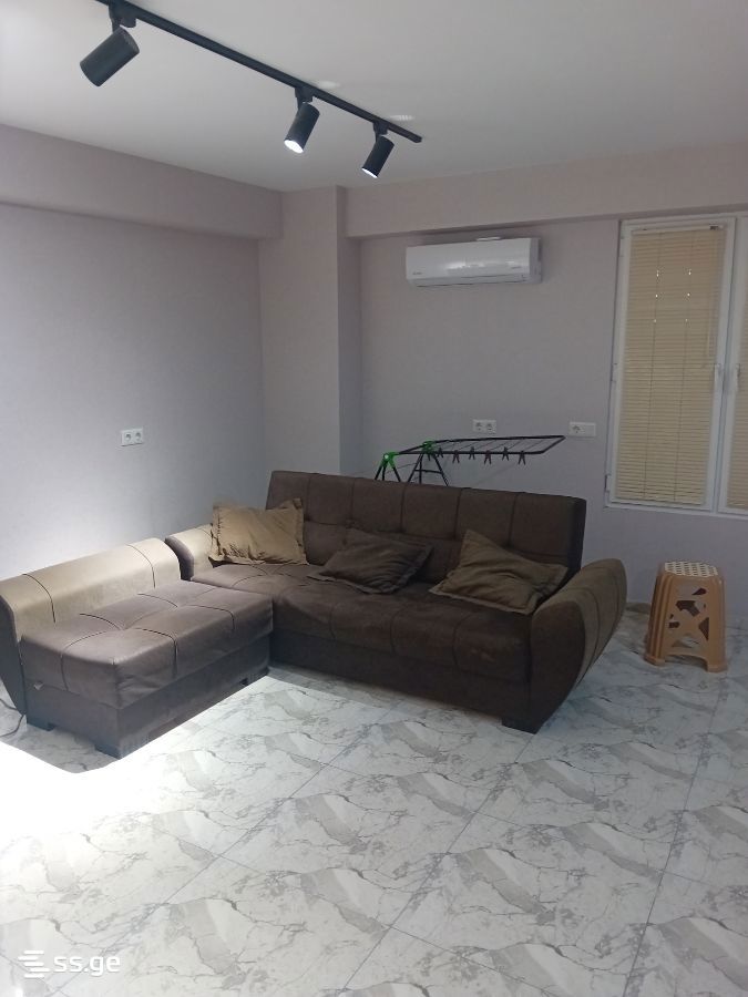 Liza Nakashidze-Bolkvadze st. - 1 rooms