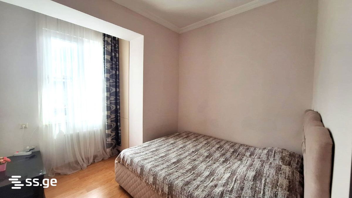 M. Lermontov Street 113 - 3 rooms