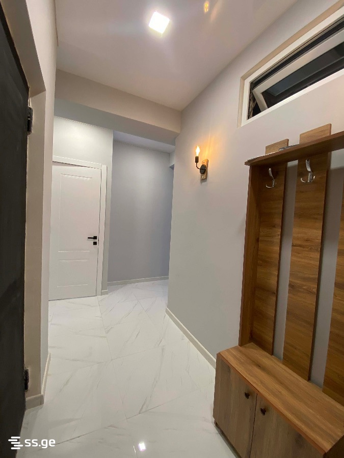 mukhrani st. 8 - 3 rooms