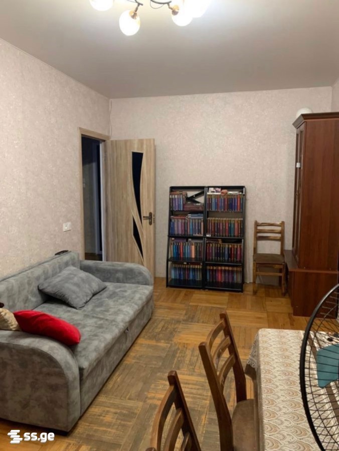 Micro. III, bl. V - Temka - 4 rooms