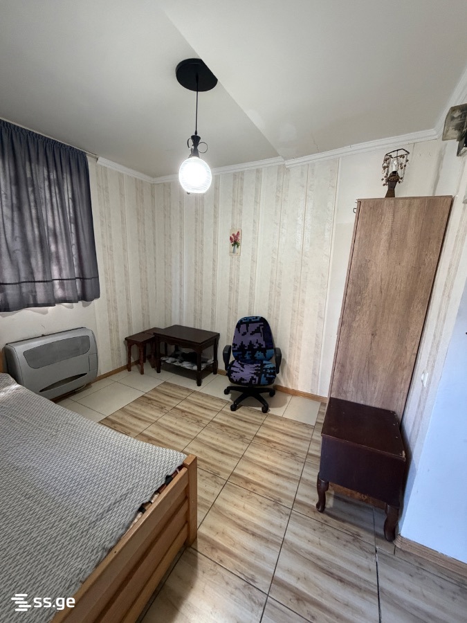 vardisubani st. 1 - 1 rooms