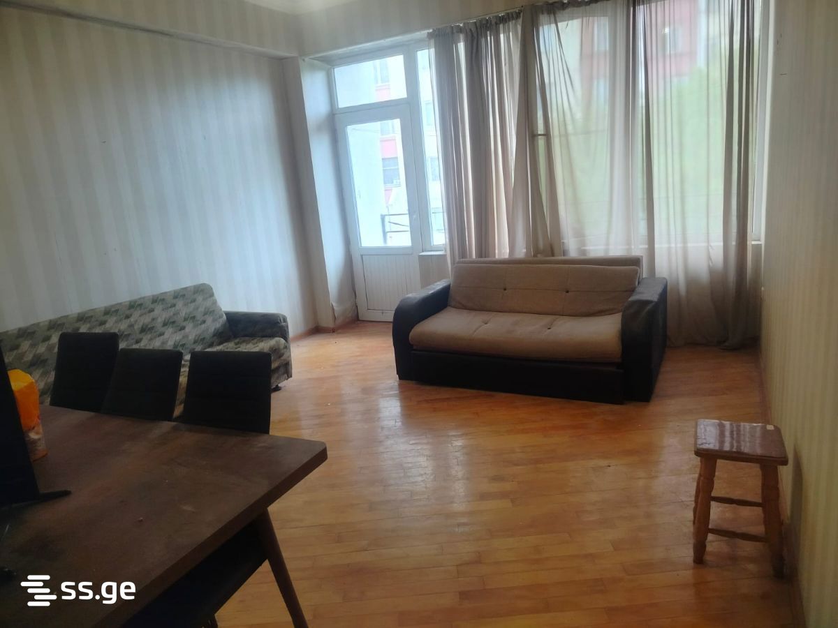 navtlugi st. 0 - 2 rooms