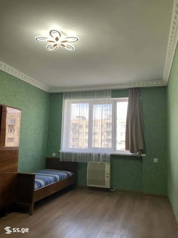 11 - 1 rooms