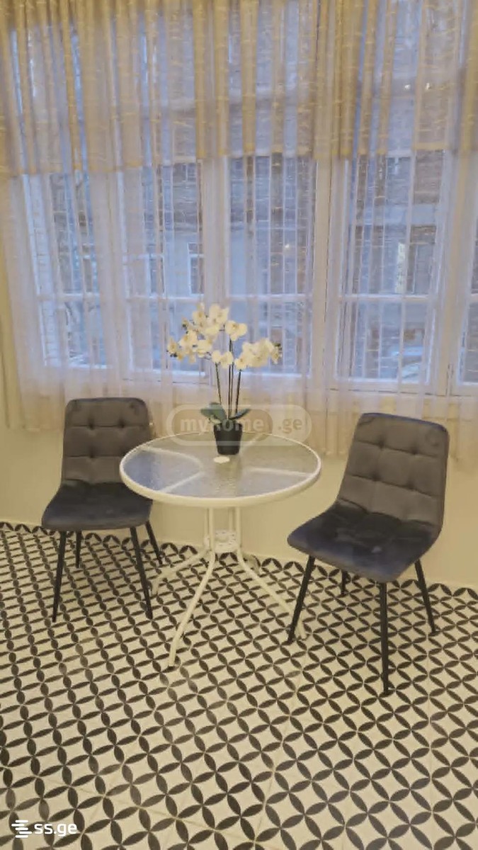 u. chkheidze st. 19 - 3 rooms