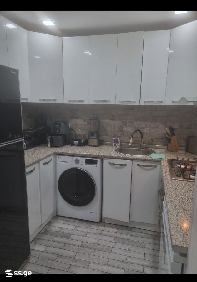 Chiladze st. 166 - 3 rooms