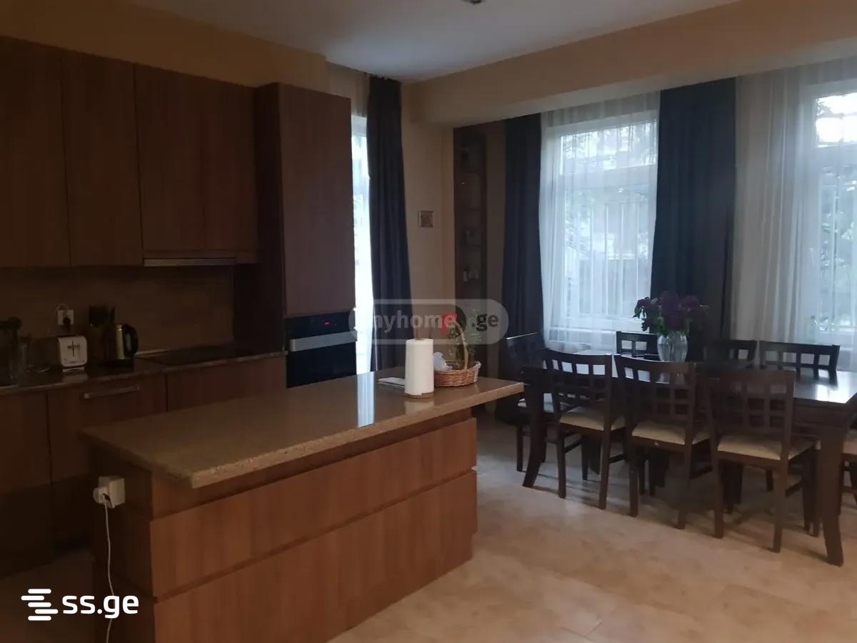 Iasamani st. 6 - 4 rooms