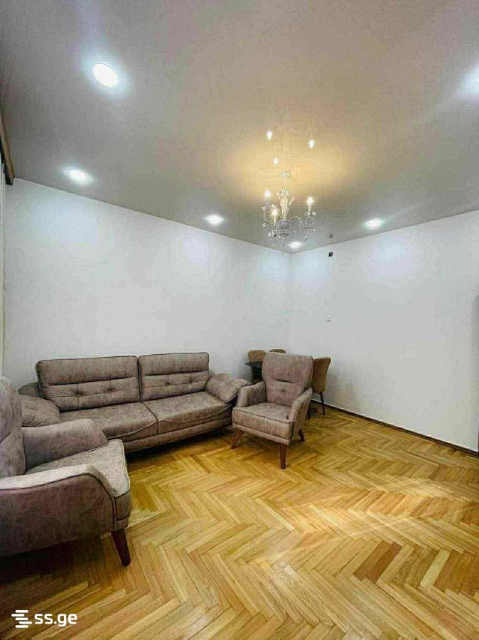 18 - 3 rooms