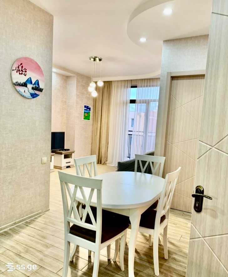 Tinatini st. 1 - 3 rooms