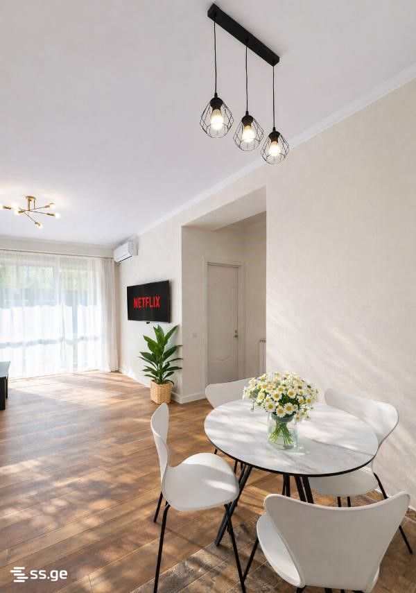 Marshal Archil Gelovani Ave. - 3 rooms
