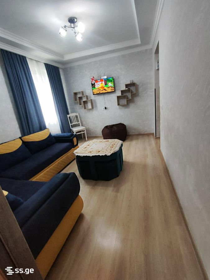 6 - 2 rooms