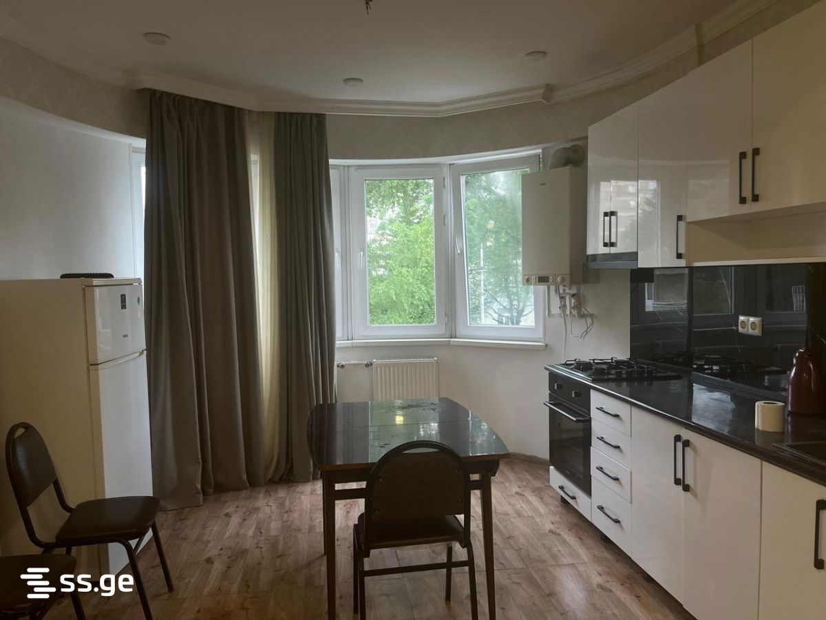 Mirian Mephe st. - 3 rooms