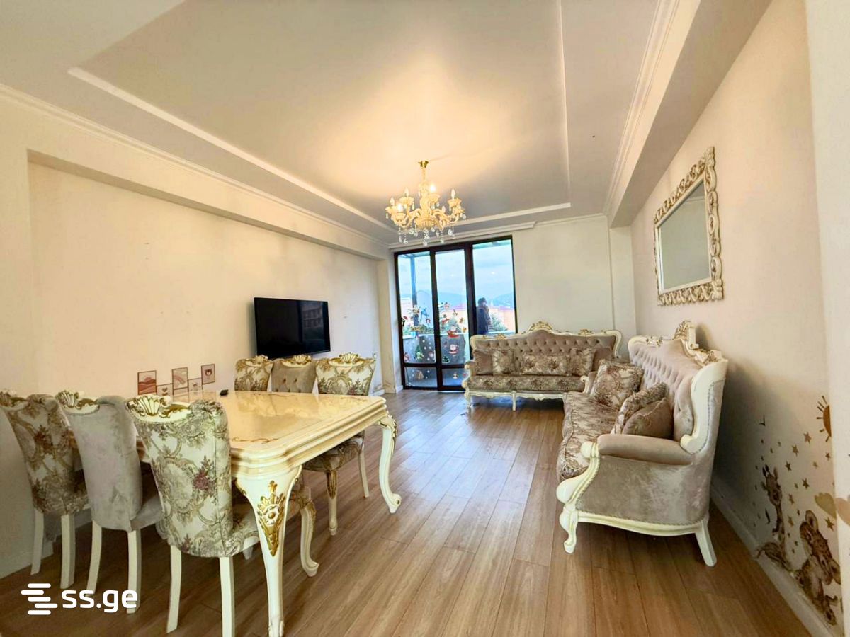 4 - 4 rooms