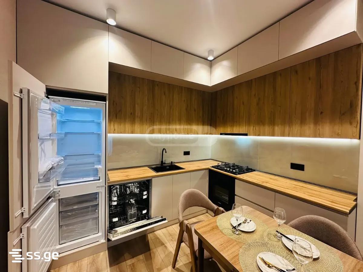 chkondideli st. 40 - 3 rooms