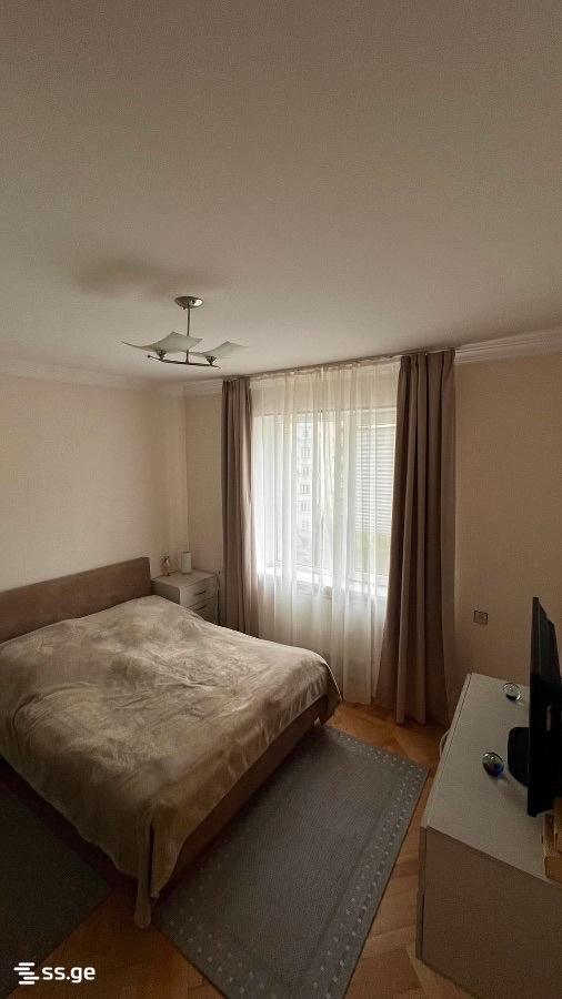 ioane petritsi st. 3 - 3 rooms