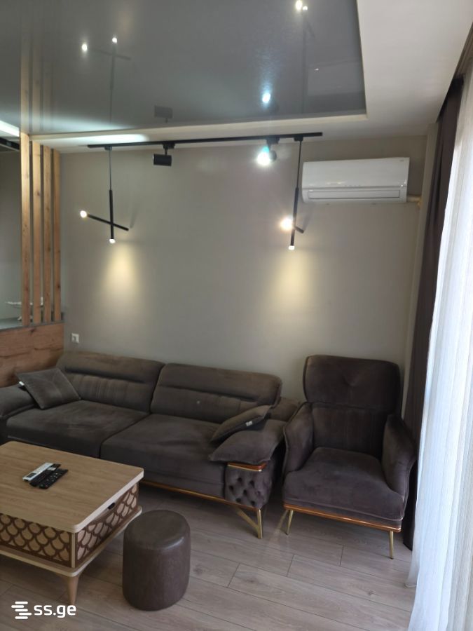 Airport road 8 - 3 rooms